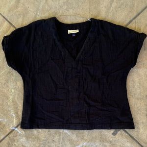 Universal Thread Black Top